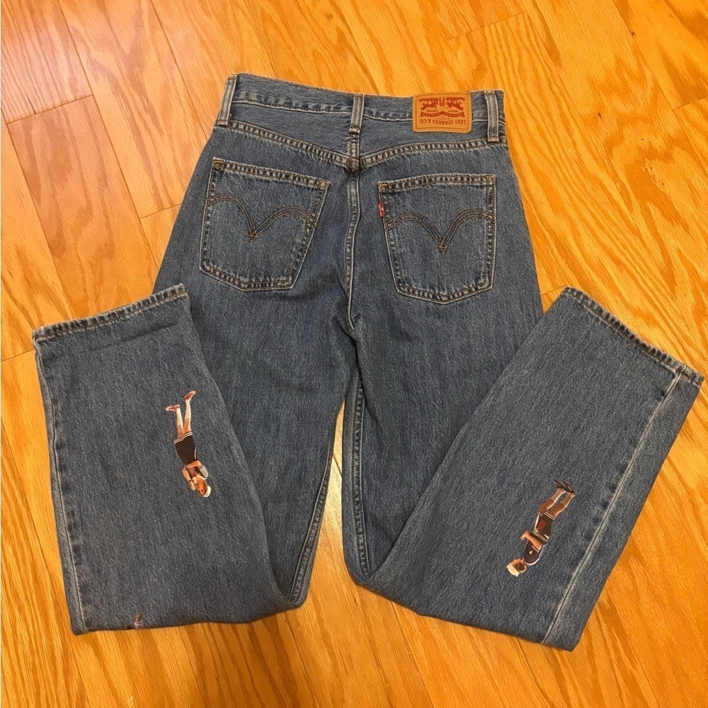 Levi’s x Stranger Things Dad Jeans 24 Joe Stoned Blue Medium Wash 100% Cotton - Picture 5 of 13